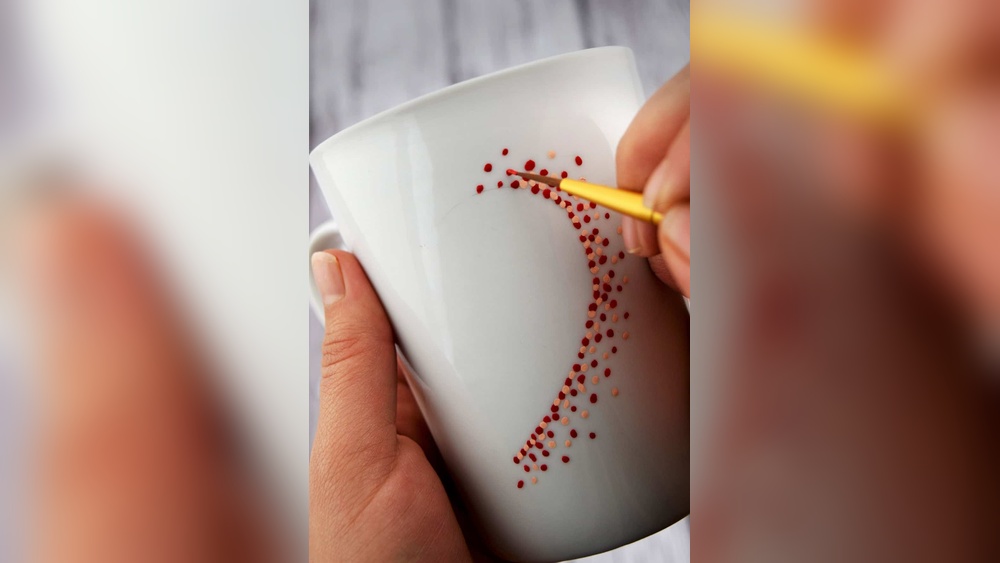 How to Do Diy Painted Mugs at Home