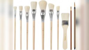 How to Do Glazing With a Soft Brush