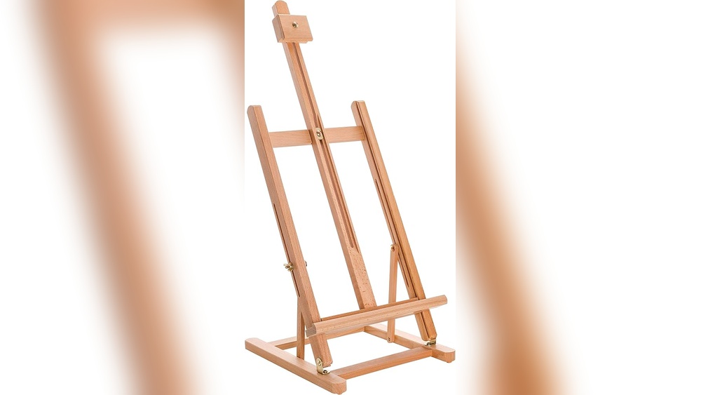 How to Use a Tabletop Easel Correctly